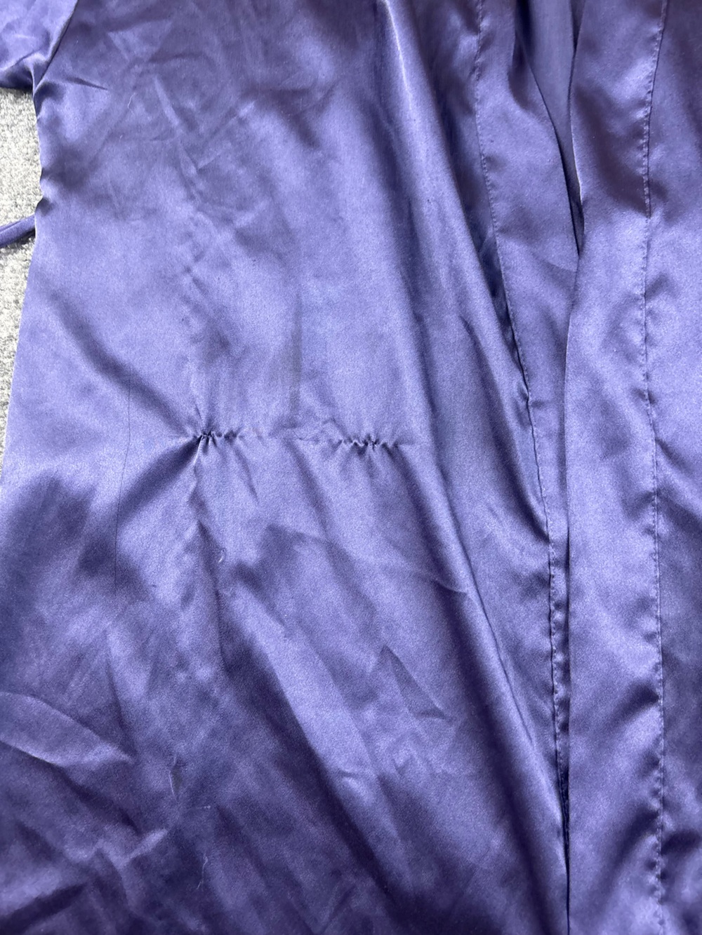 VICTORIA’S SECRET Women’s Purple Satin Like Short Robe Tie Closure size: M/L - Picture 6 of 9